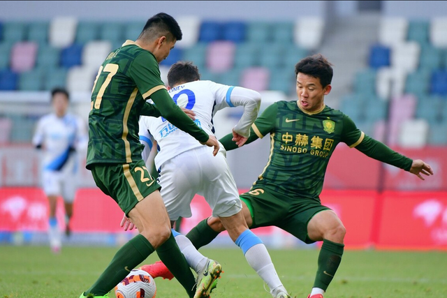 中超对决强弱对比,江山如画胜负未定 中超对决强弱对比,江山如画胜负未定